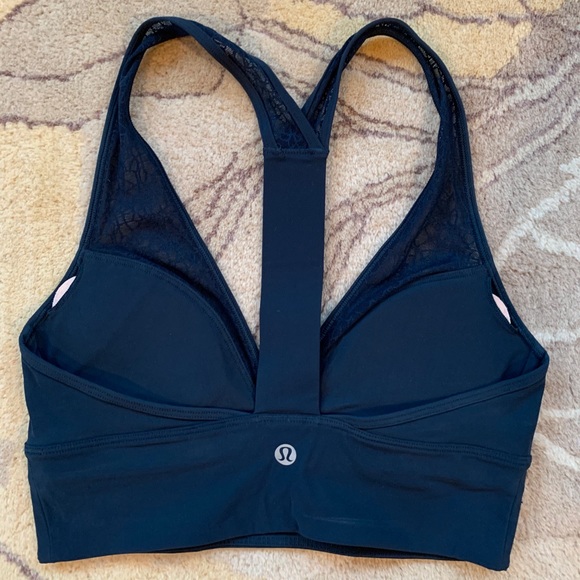 Lululemon sports bra - Picture 2 of 3